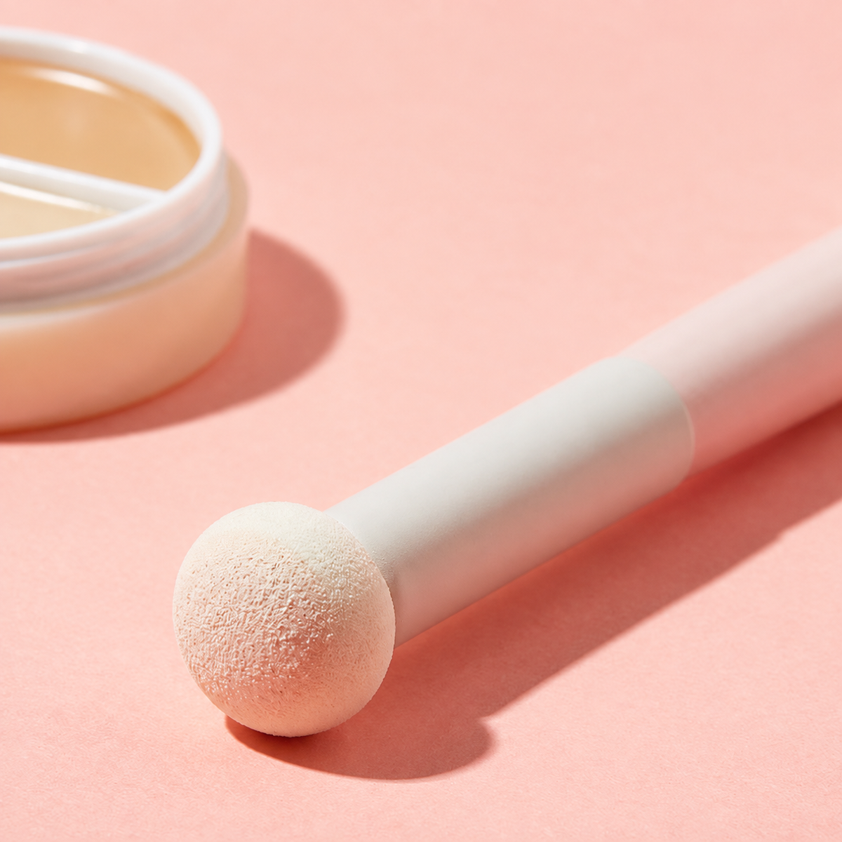 Makeup beauty blender brush
