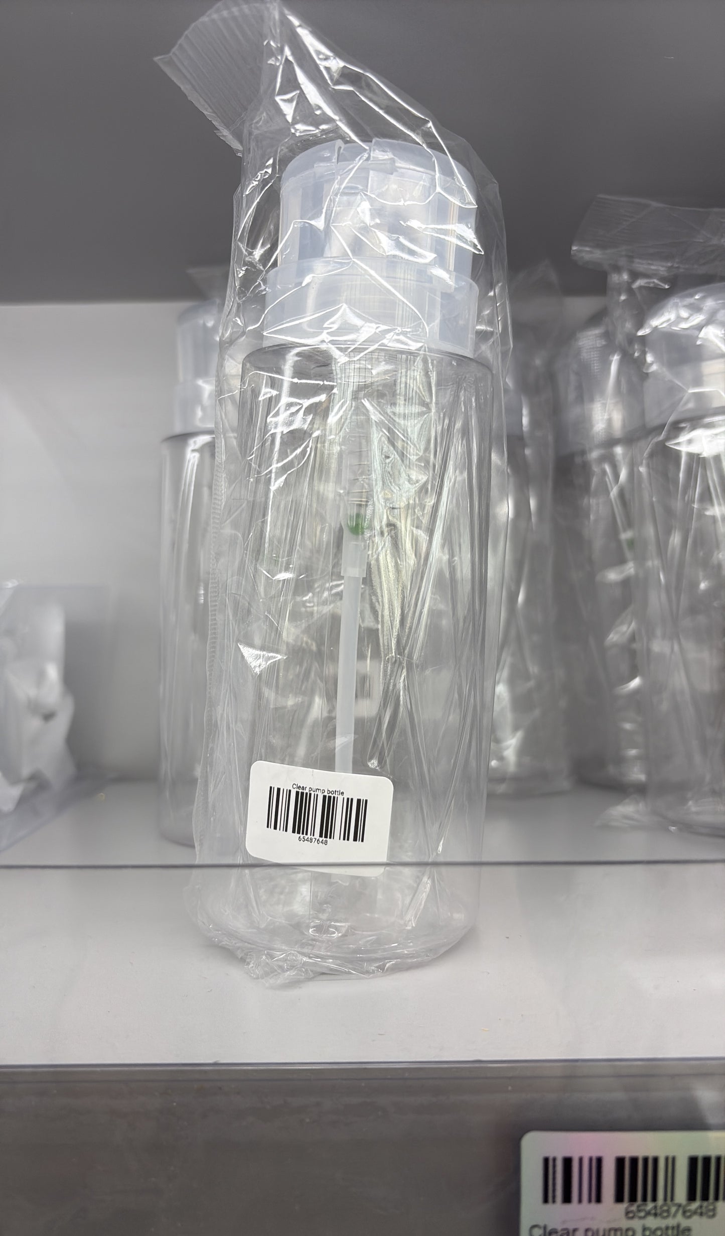 Clear pump bottle