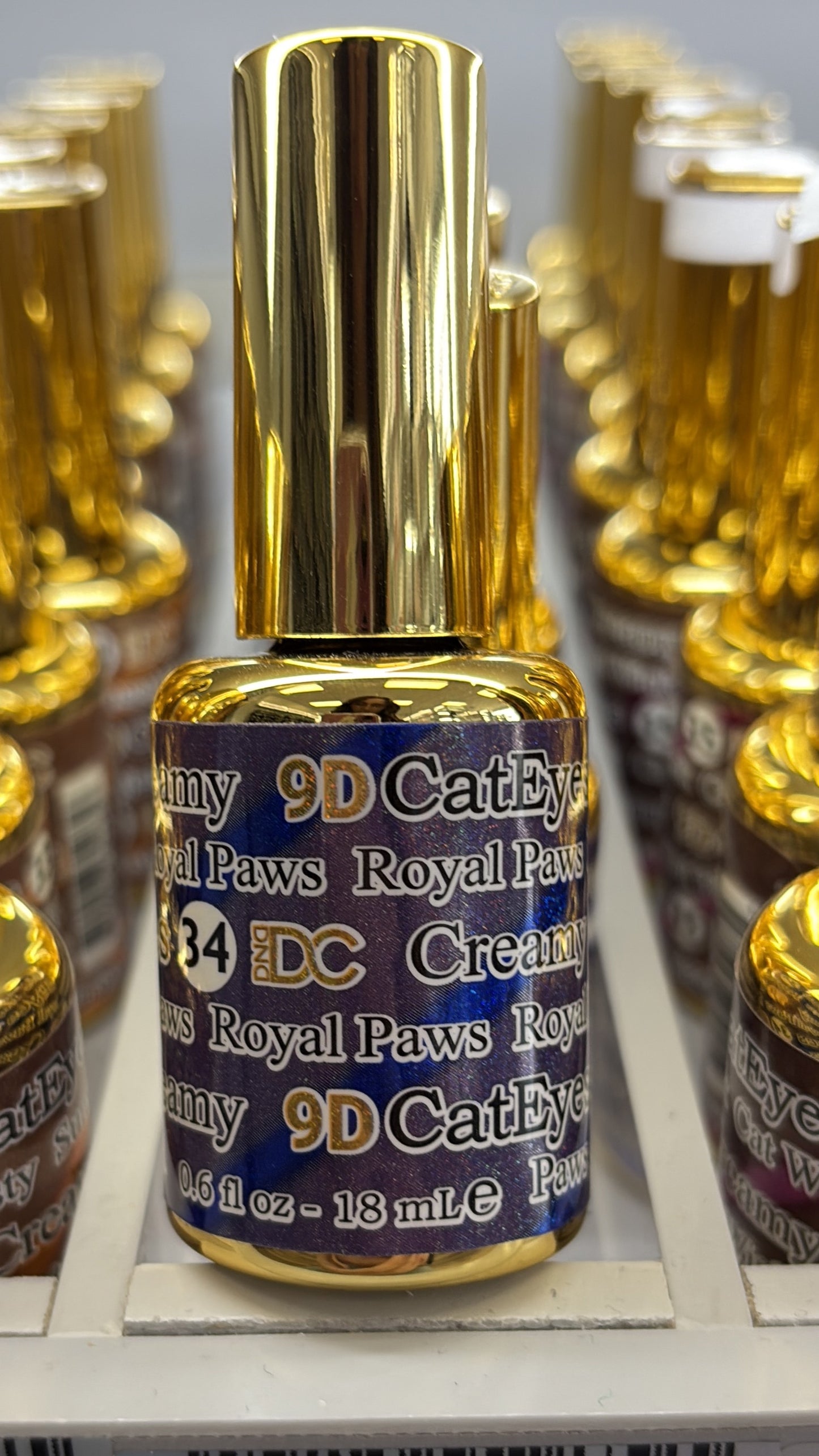 DC 9D Cat Eye Creamy #34 - Royal Paws