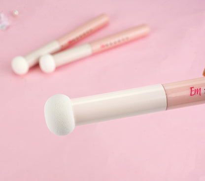 Em Beauty beauty blender brush