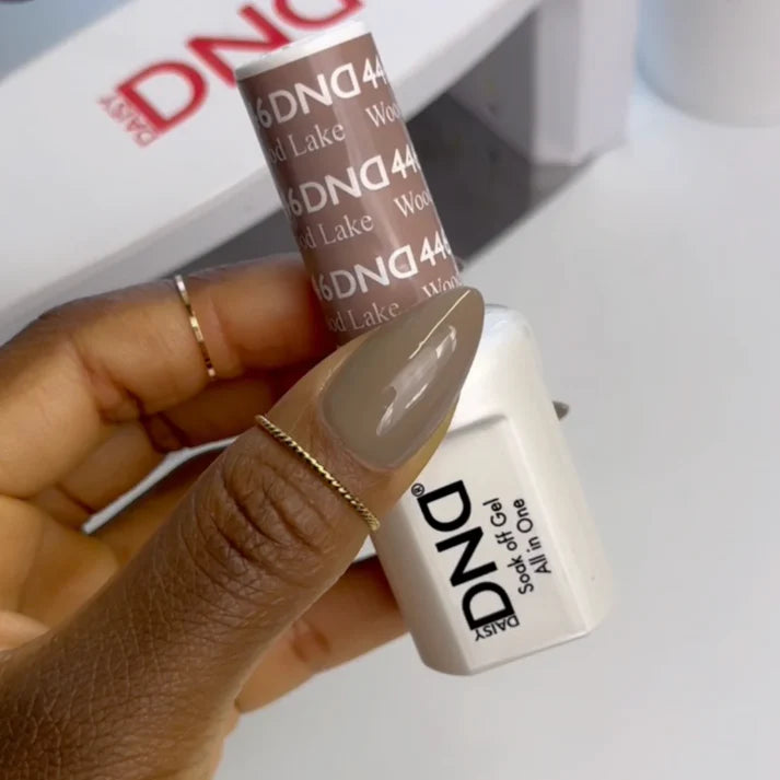 DND Gel Nail Polish 446 Woodlake