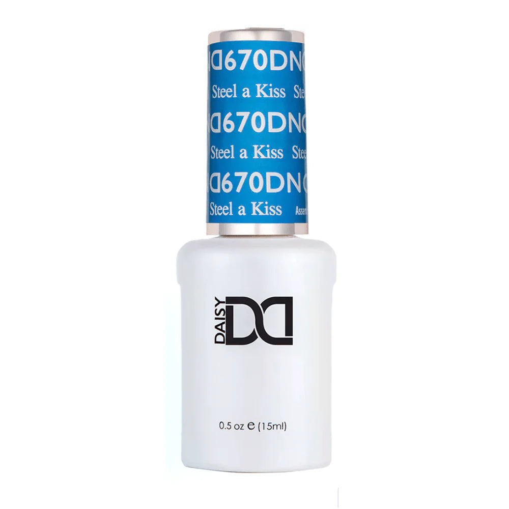 DND Gel Nail Polish 670 Steel A Kiss