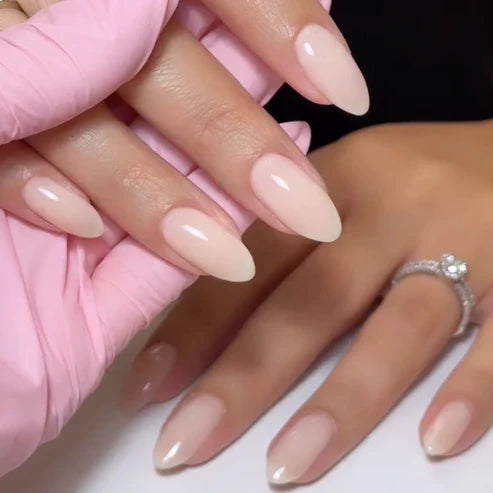 DND Gel Nail Polish 858 Sandy Nude