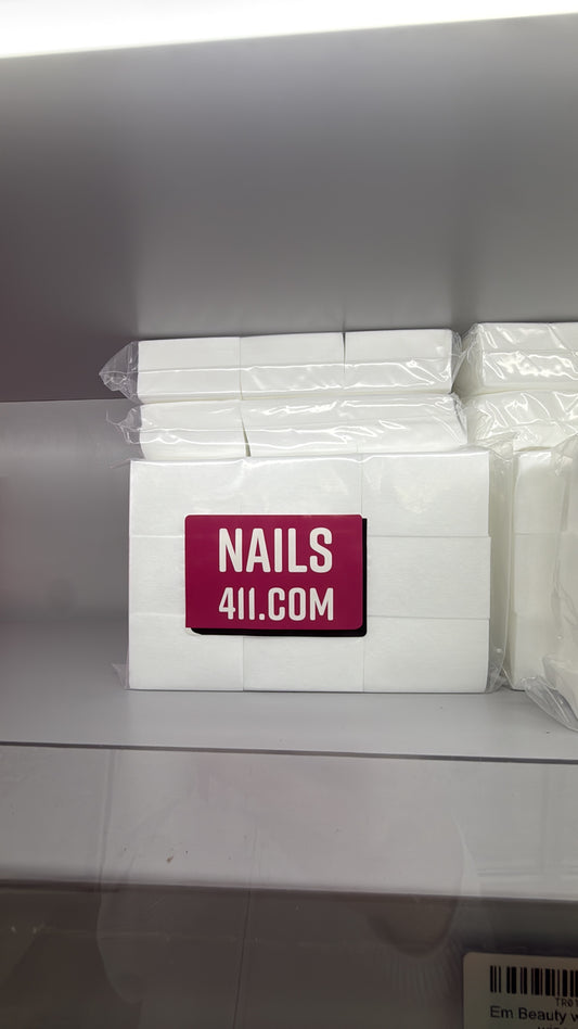 Em Beauty white lint free wipes pack