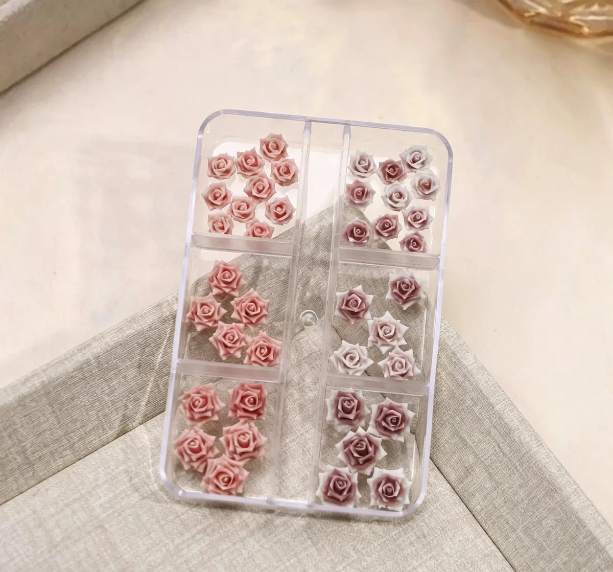 6 grid resin floral rhinestones