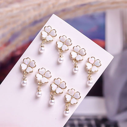 Large charms pack clovers 05
