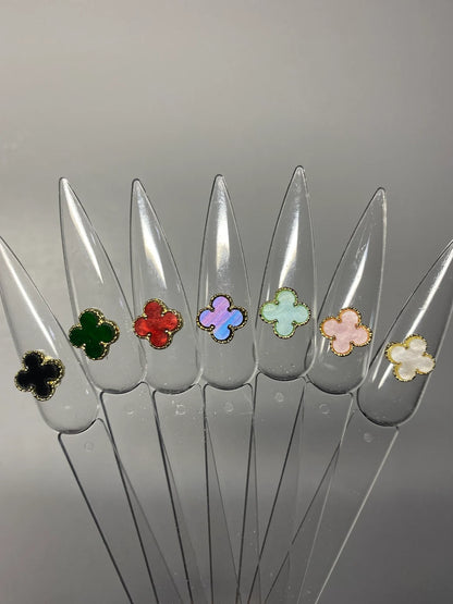 Large charms pack clover 47