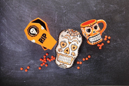 Lucas Vi collection orange box medium coffin