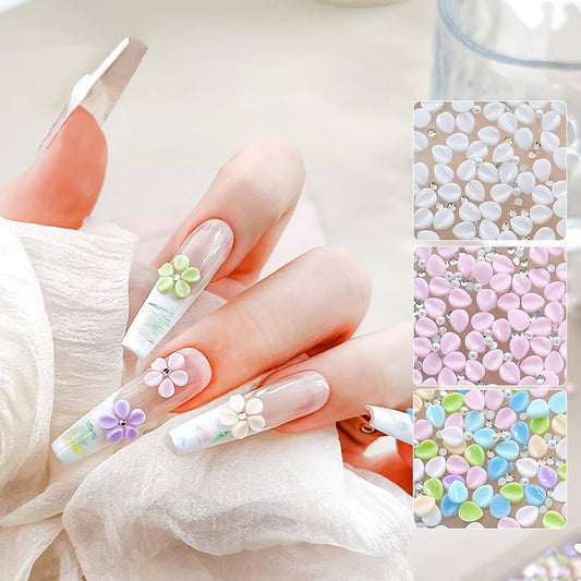 Small charms pack white petals